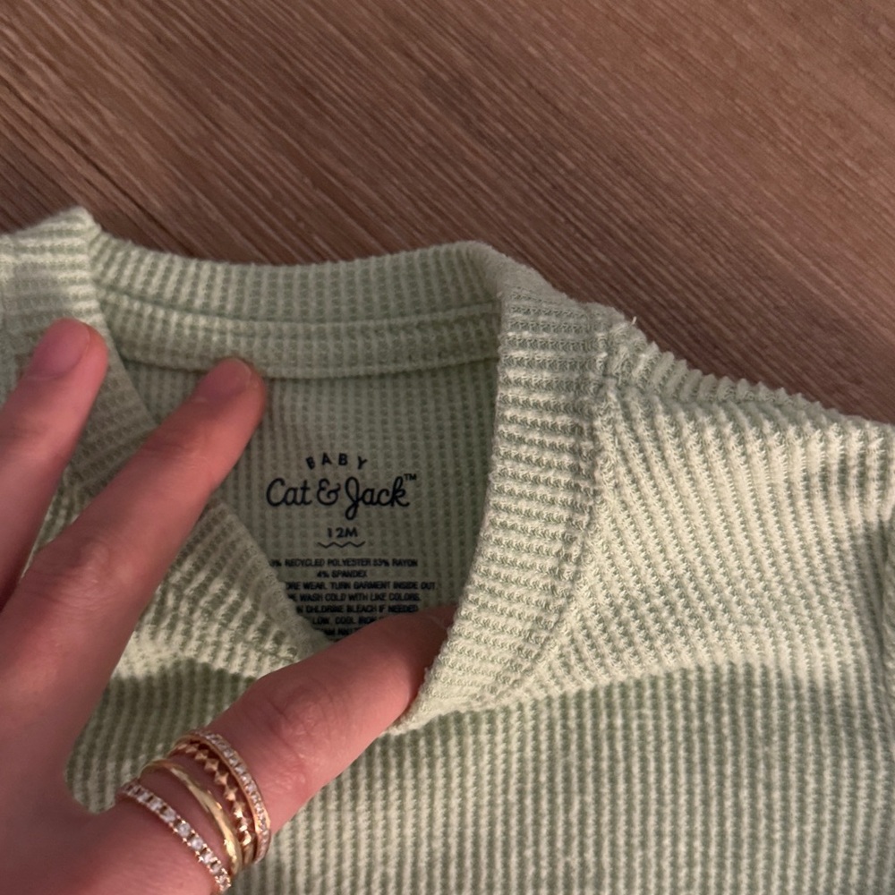 Cat and jack 4 set of sweatshirt and sweatpants bundle - Picture 6 of 6